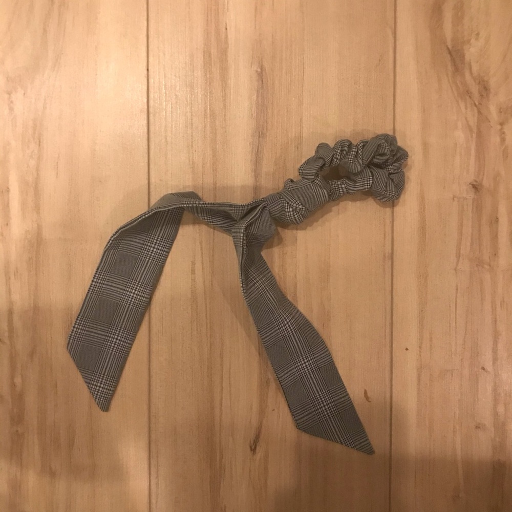 Urban Ribbon Scrunchie